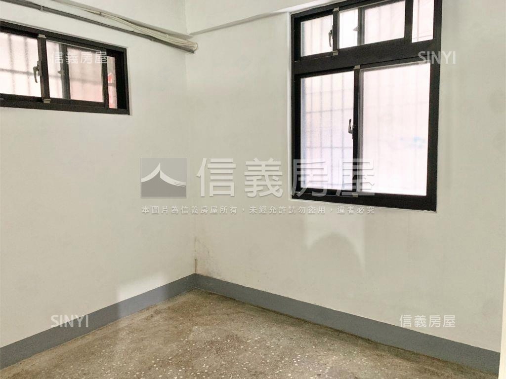 三角窗一樓店辦房屋室內格局與周邊環境