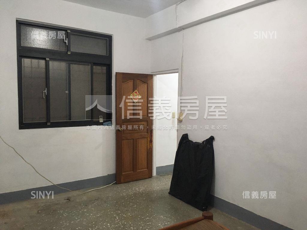 三角窗一樓店辦房屋室內格局與周邊環境