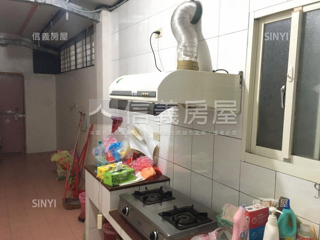 三角窗一樓店辦房屋室內格局與周邊環境