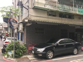 三角窗一樓店辦