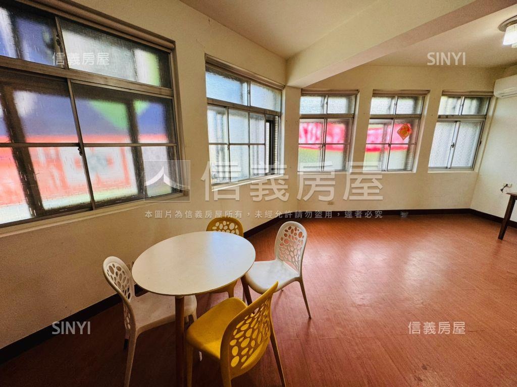 近捷運板南線公寓３樓房屋室內格局與周邊環境