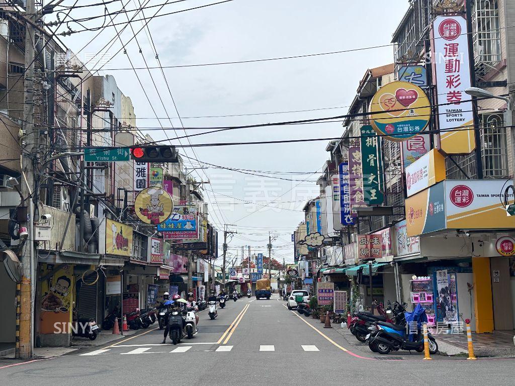 東海國際街臨路透天店面房屋室內格局與周邊環境