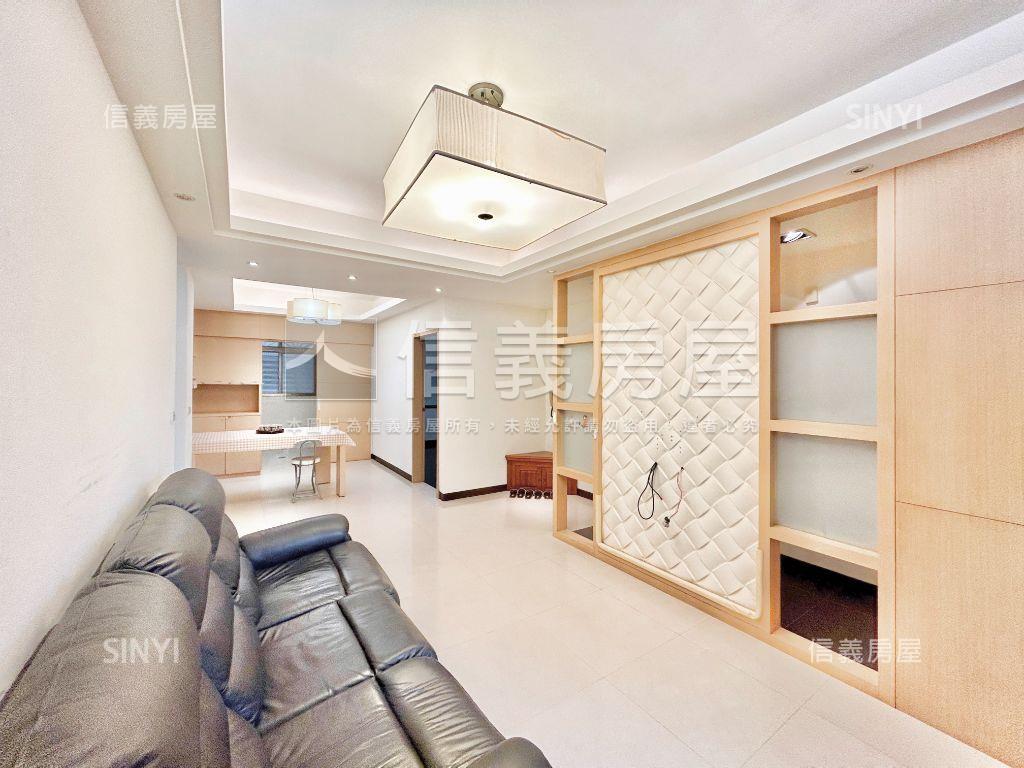 竹北朝東南三房平車房屋室內格局與周邊環境