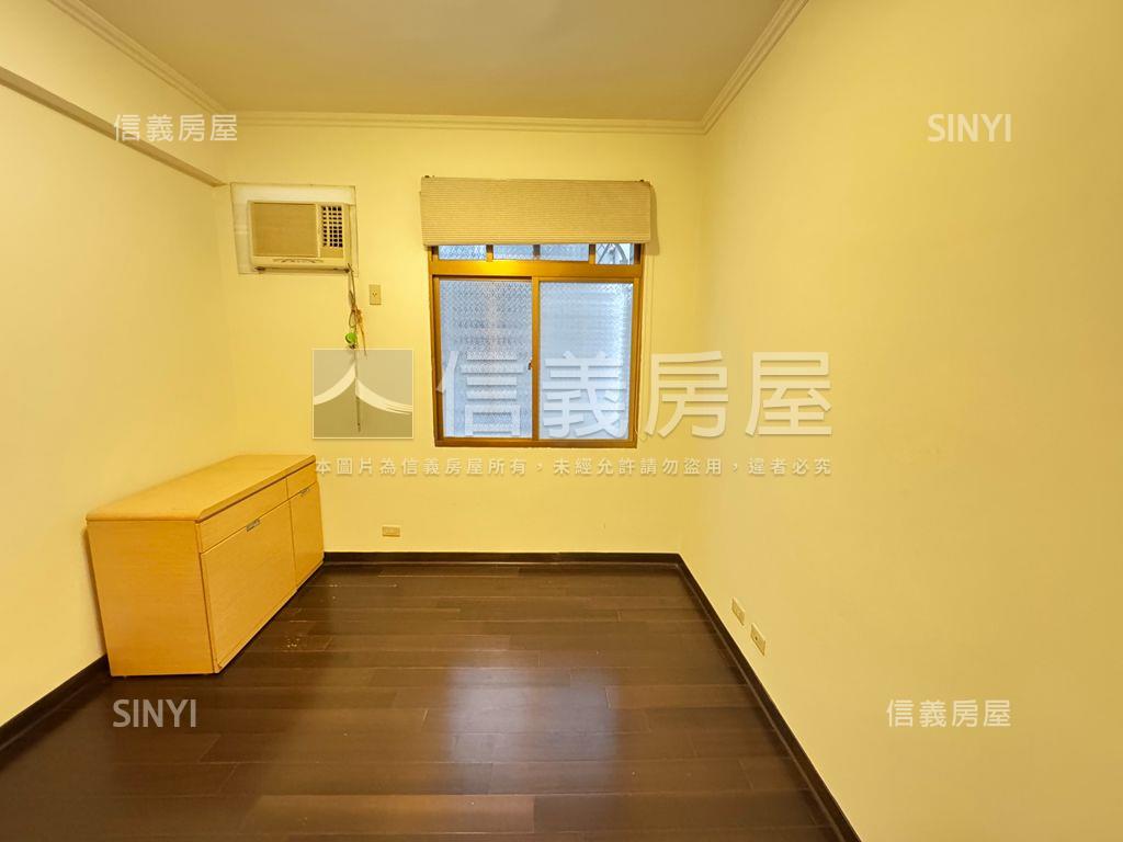 竹北朝東南三房平車房屋室內格局與周邊環境