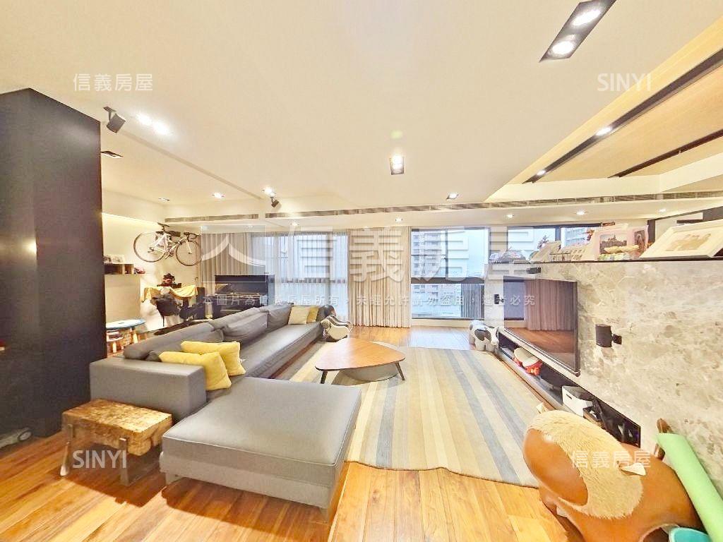 皇勝秀鼎‧景觀豪邸房屋室內格局與周邊環境