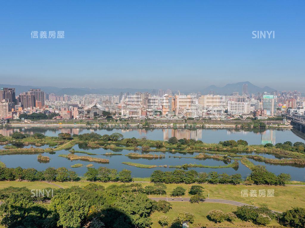 急售倒數換約帝景２水岸宅房屋室內格局與周邊環境