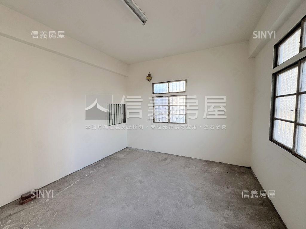 中山路臨路百坪透天房屋室內格局與周邊環境