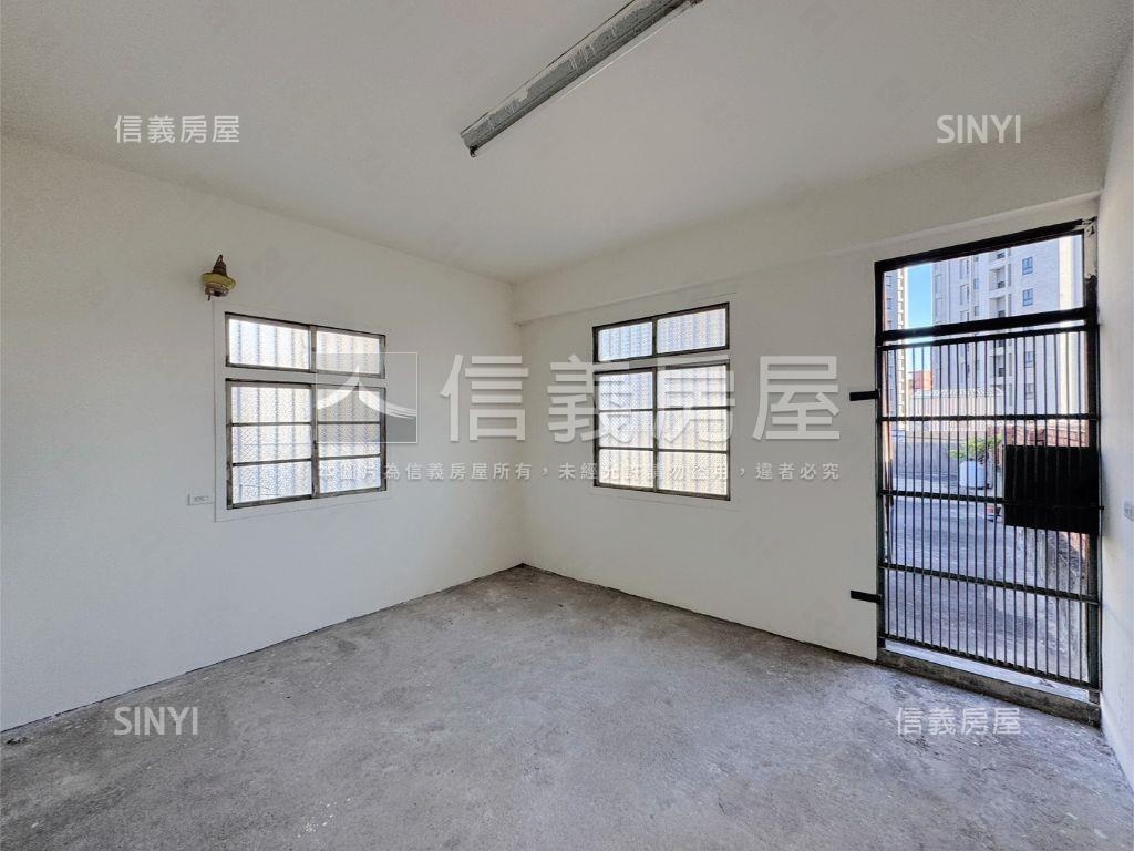 中山路臨路百坪透天房屋室內格局與周邊環境