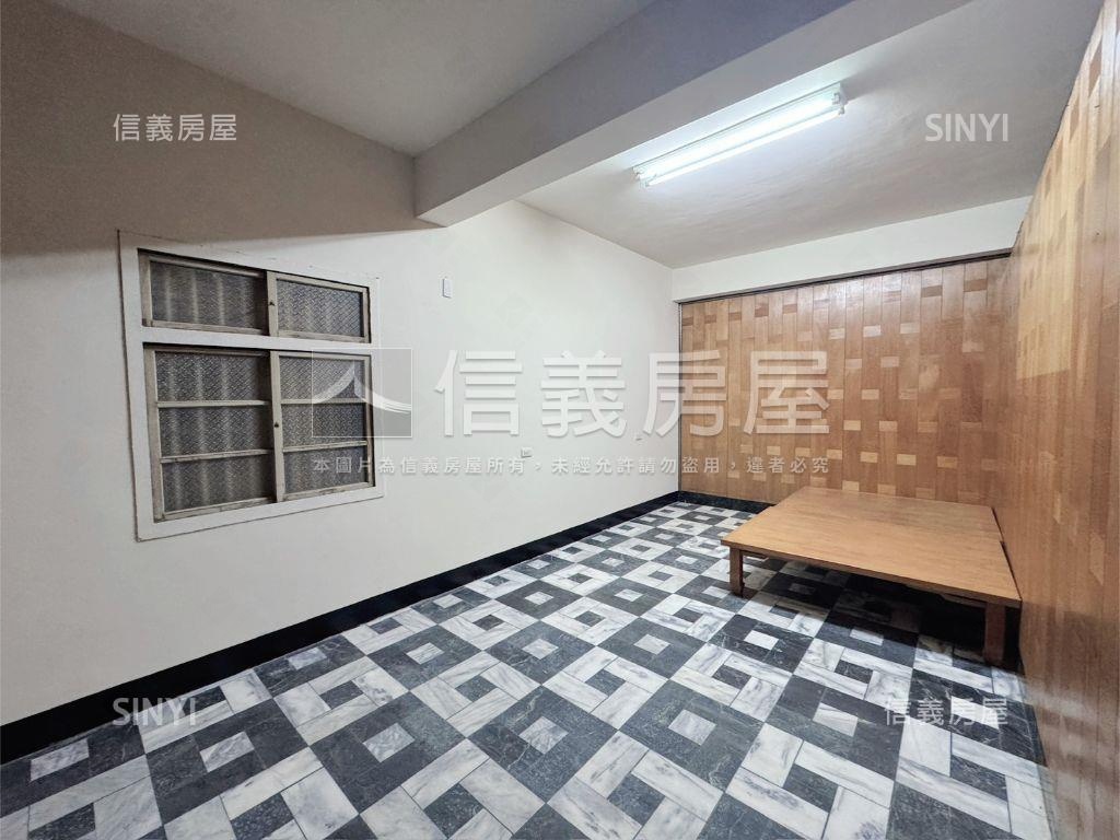 中山路臨路百坪透天房屋室內格局與周邊環境
