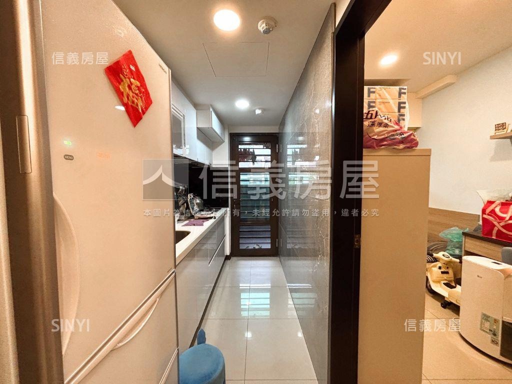 布拉諾經典２房車位房屋室內格局與周邊環境