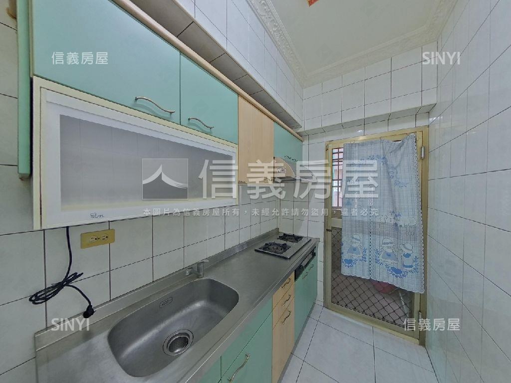 巨蛋捷運·新市民兩房平車房屋室內格局與周邊環境