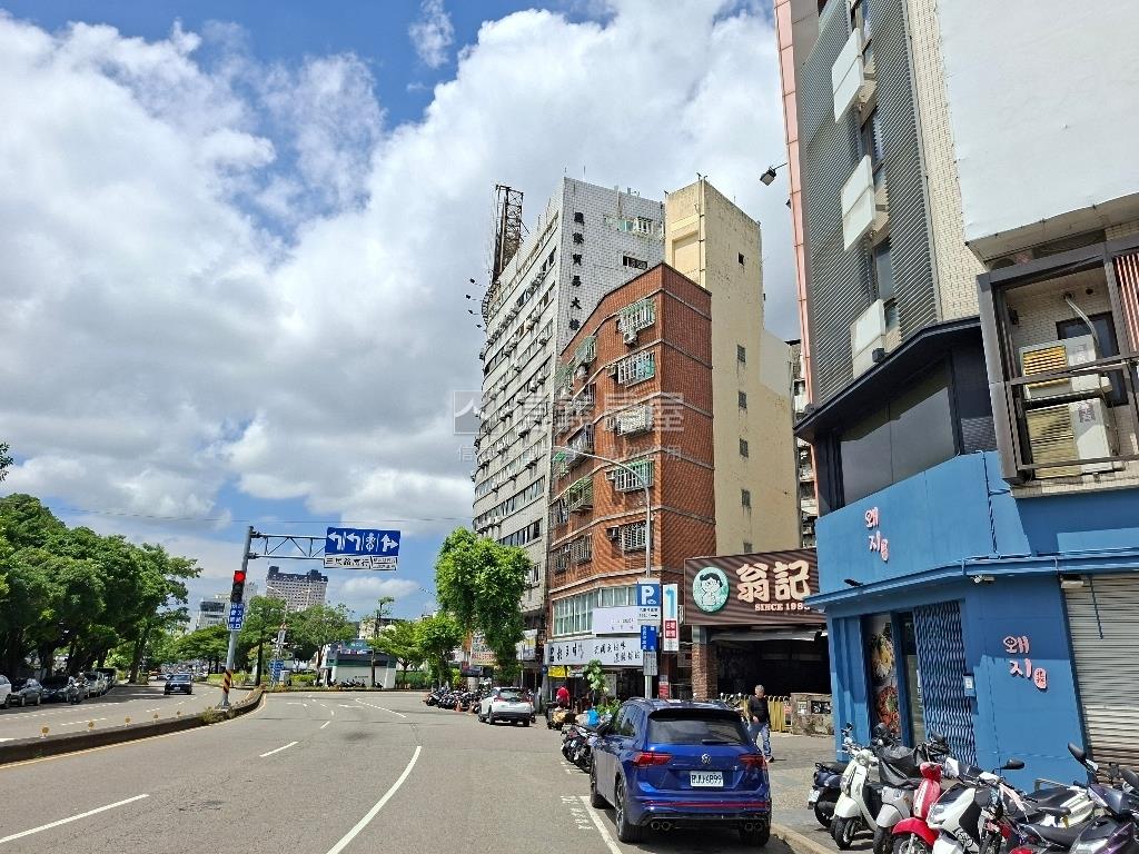 一中商圈公園旁美宅房屋室內格局與周邊環境