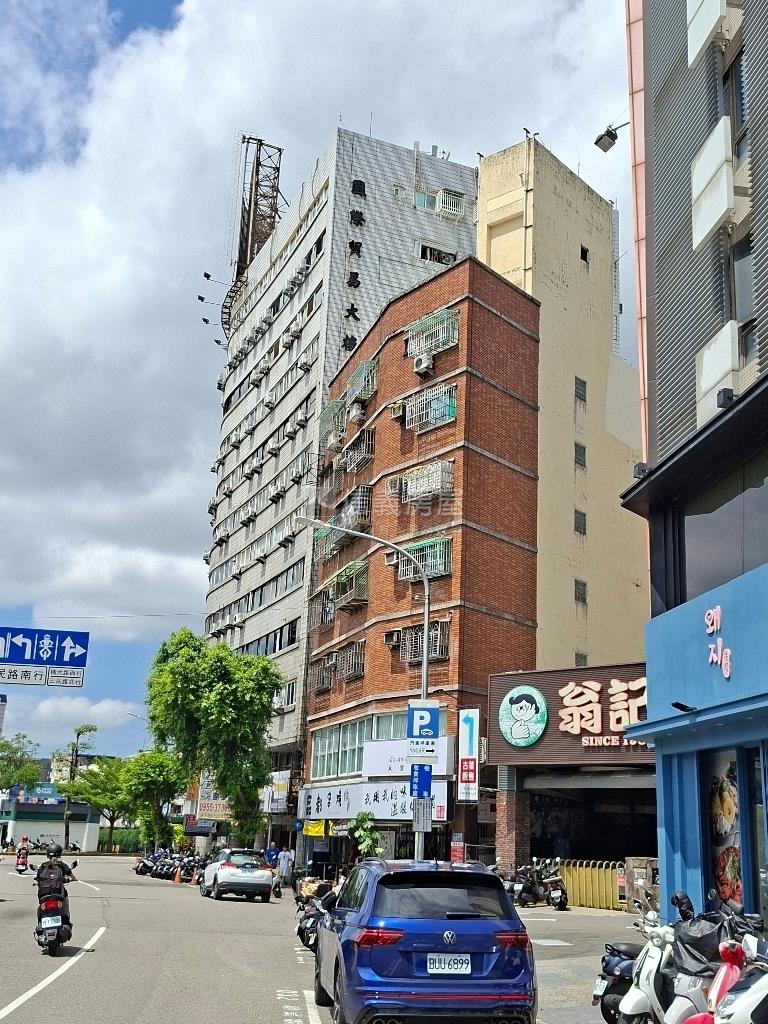 一中商圈公園旁美宅房屋室內格局與周邊環境