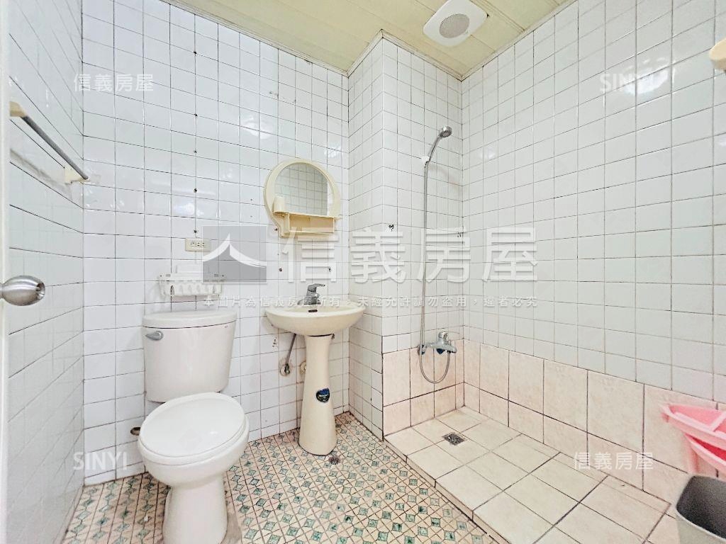 近振聲高中頂樓採光公寓房屋室內格局與周邊環境