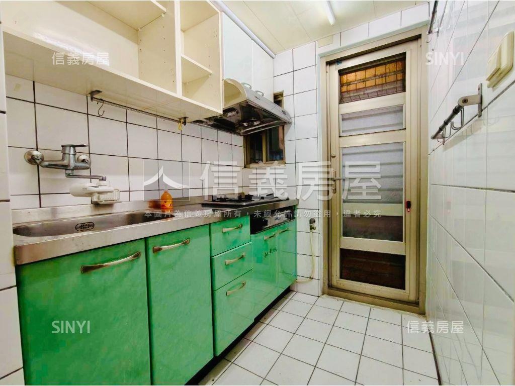 近新和國小電梯２房房屋室內格局與周邊環境