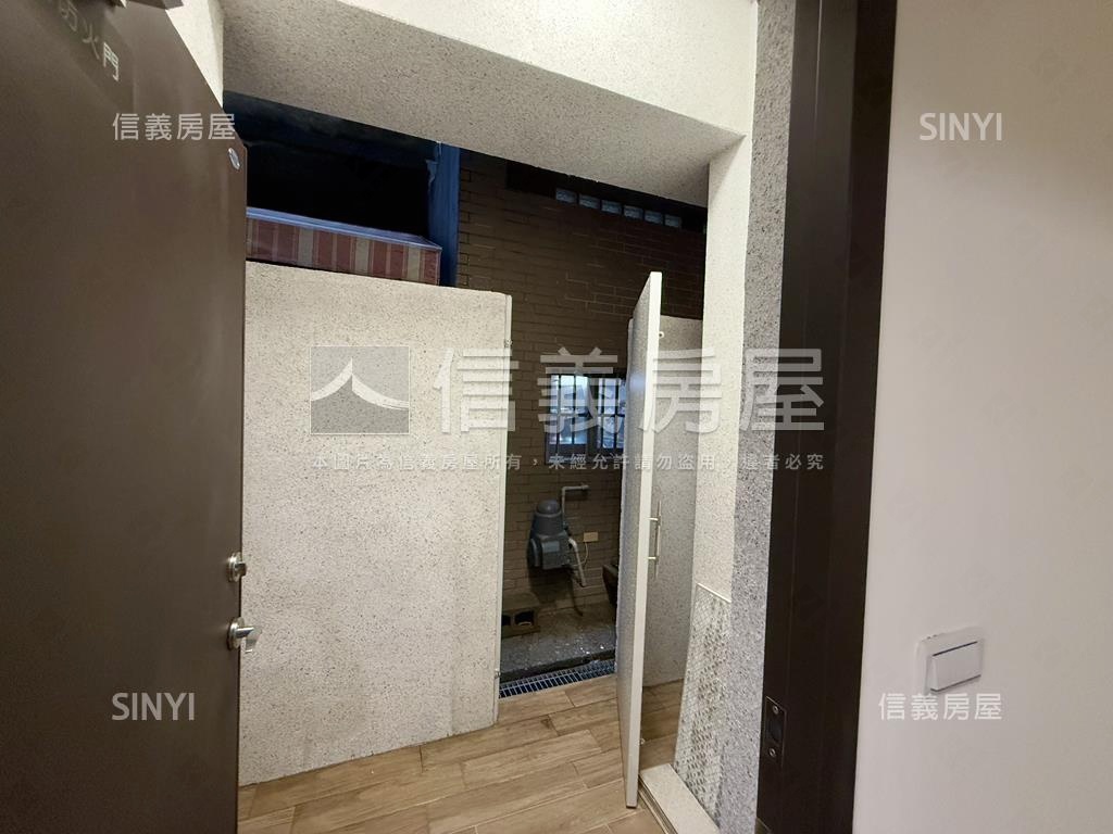 林森二路正５樓電梯美墅房屋室內格局與周邊環境