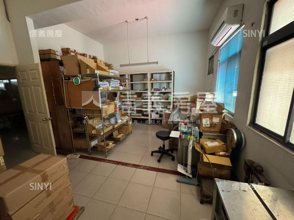 化成路電梯珠寶盒Ｄ房屋室內格局與周邊環境