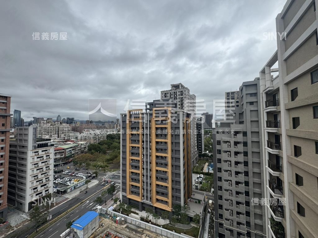 月灣湖影－高樓兩房車位房屋室內格局與周邊環境