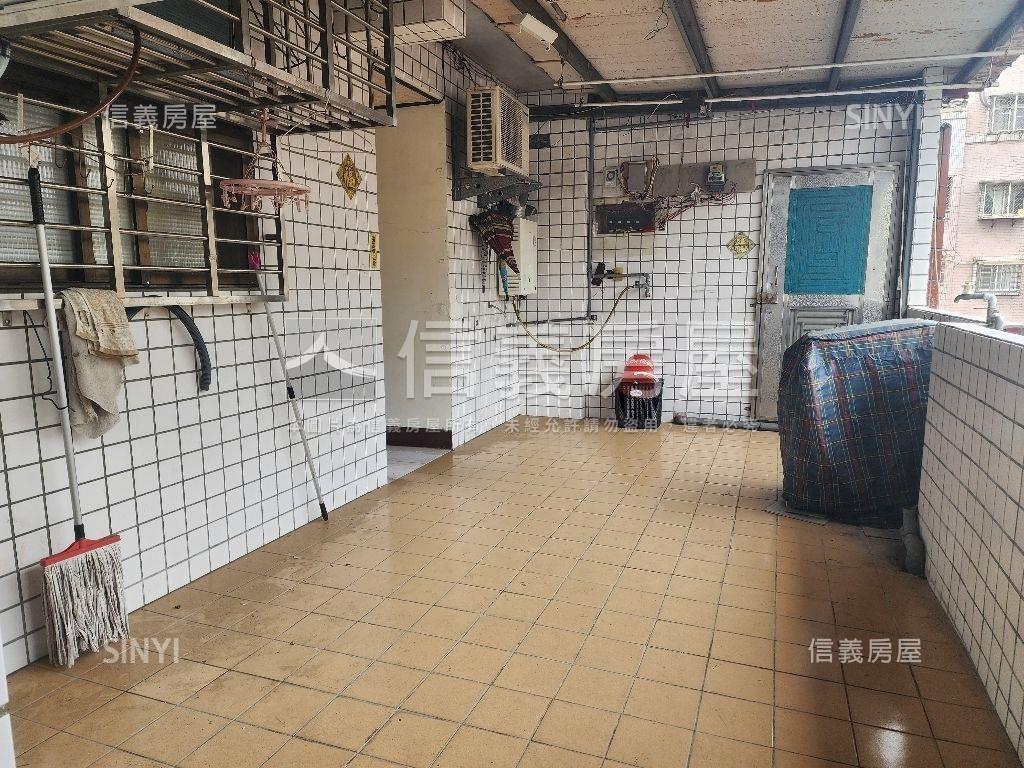 蘆洲民義街大空間頂加房屋室內格局與周邊環境