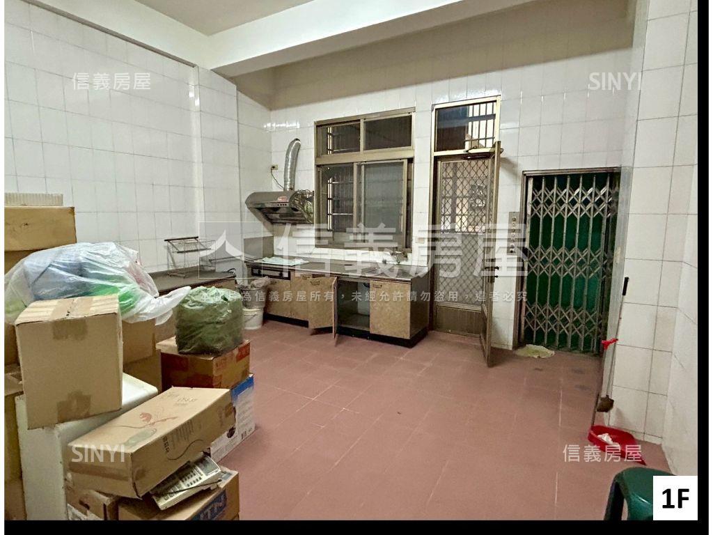 圓環東路百坪大透天房屋室內格局與周邊環境