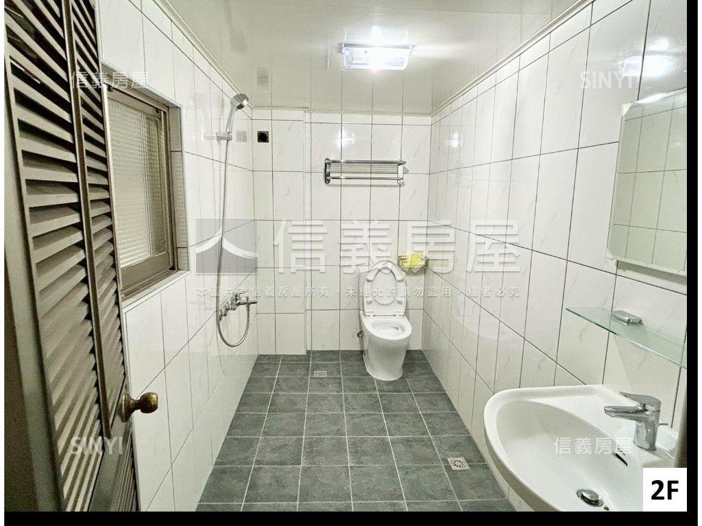 圓環東路百坪大透天房屋室內格局與周邊環境