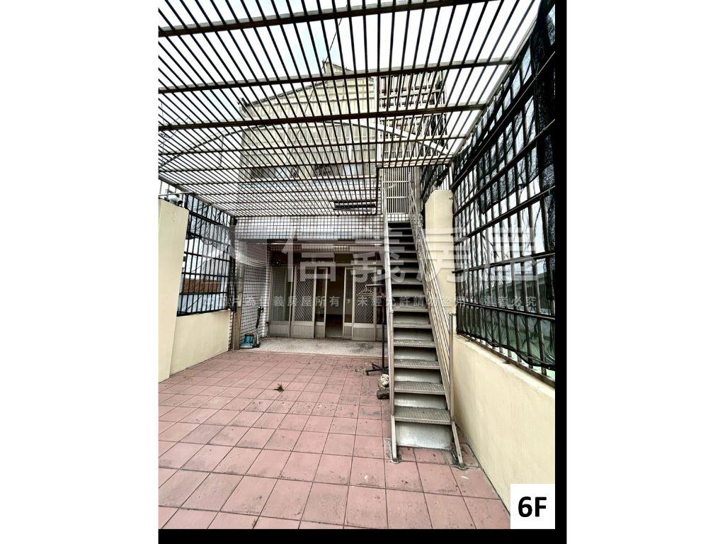 圓環東路百坪大透天房屋室內格局與周邊環境