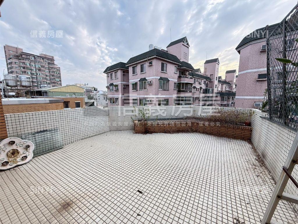 東區裕農路角窗透店房屋室內格局與周邊環境