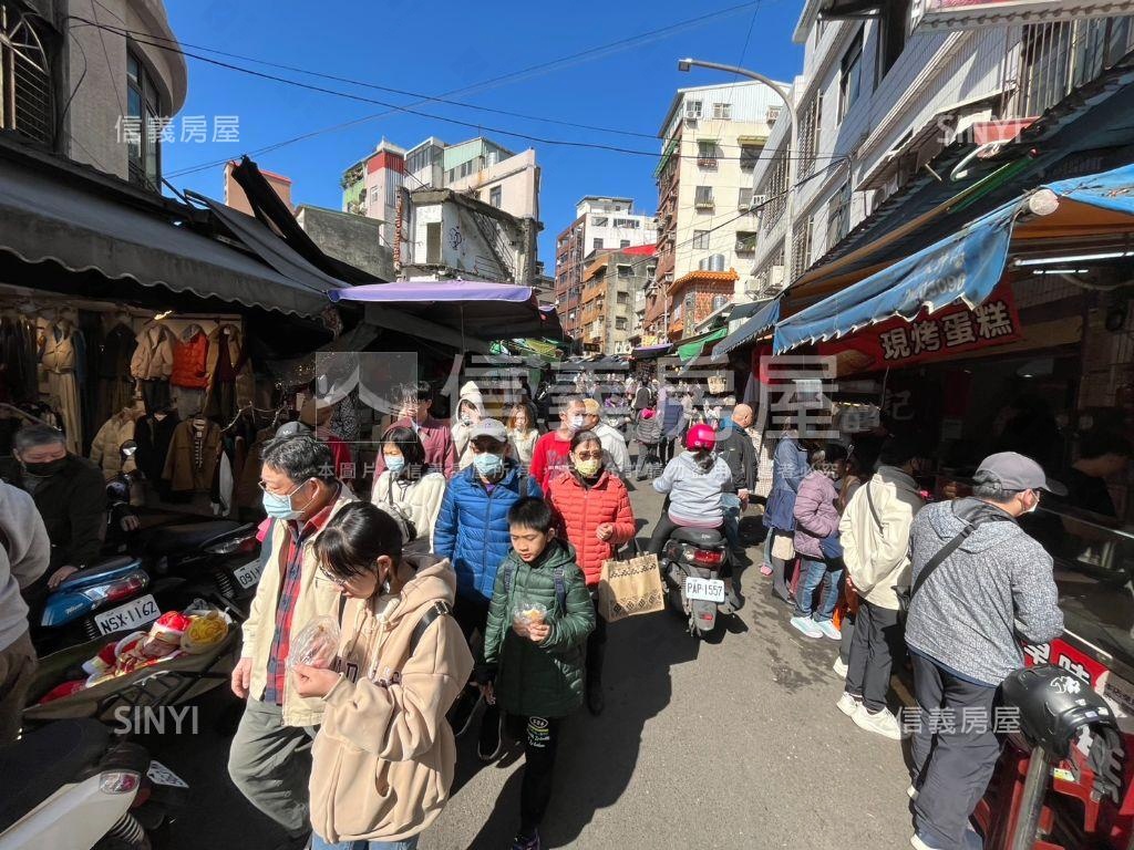 淡水老街景觀透金店面房屋室內格局與周邊環境