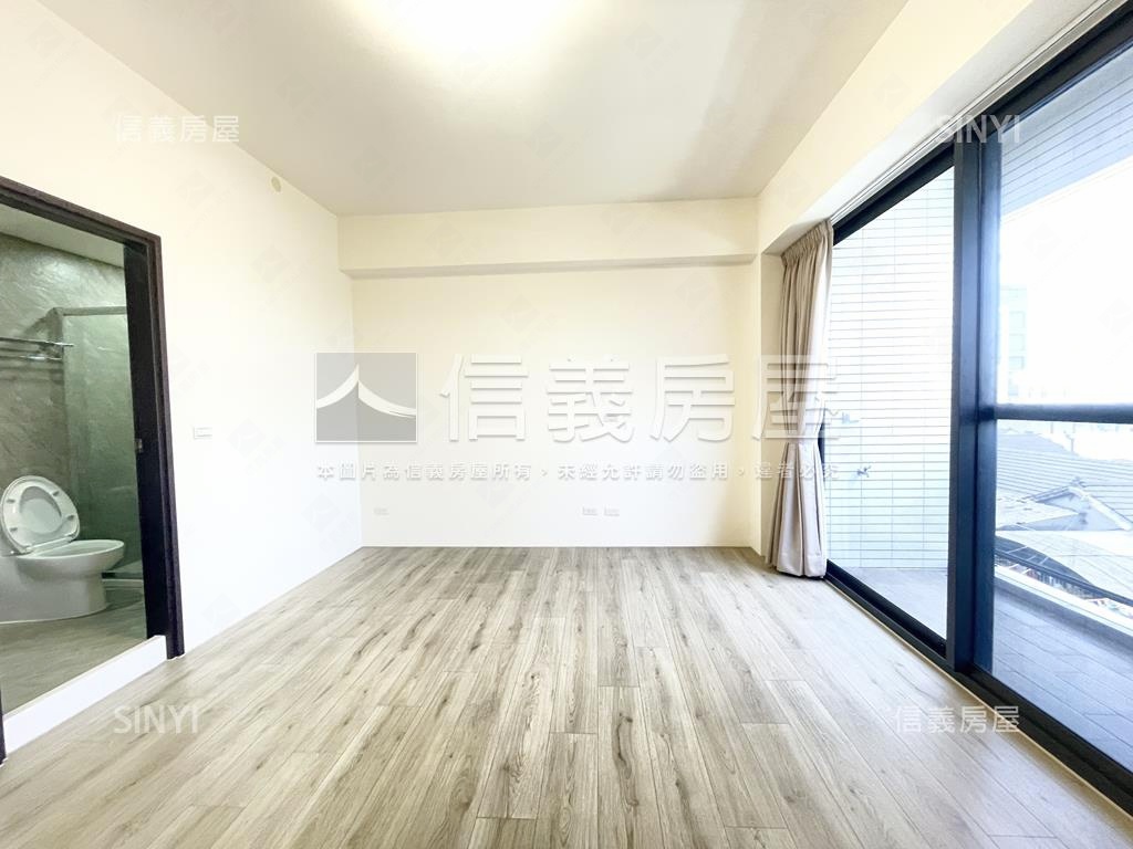 專任近成功商圈臨路別墅房屋室內格局與周邊環境