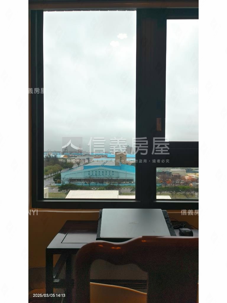 中港雲頂ＮＯ．３三房平車房屋室內格局與周邊環境