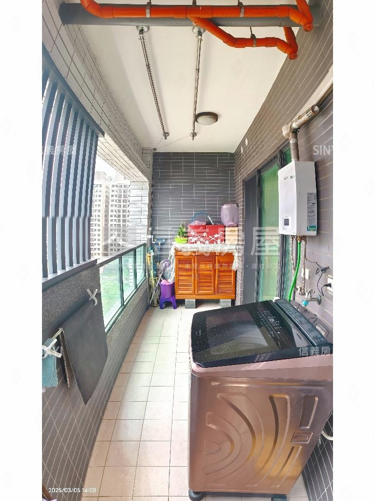 中港雲頂ＮＯ．３三房平車房屋室內格局與周邊環境