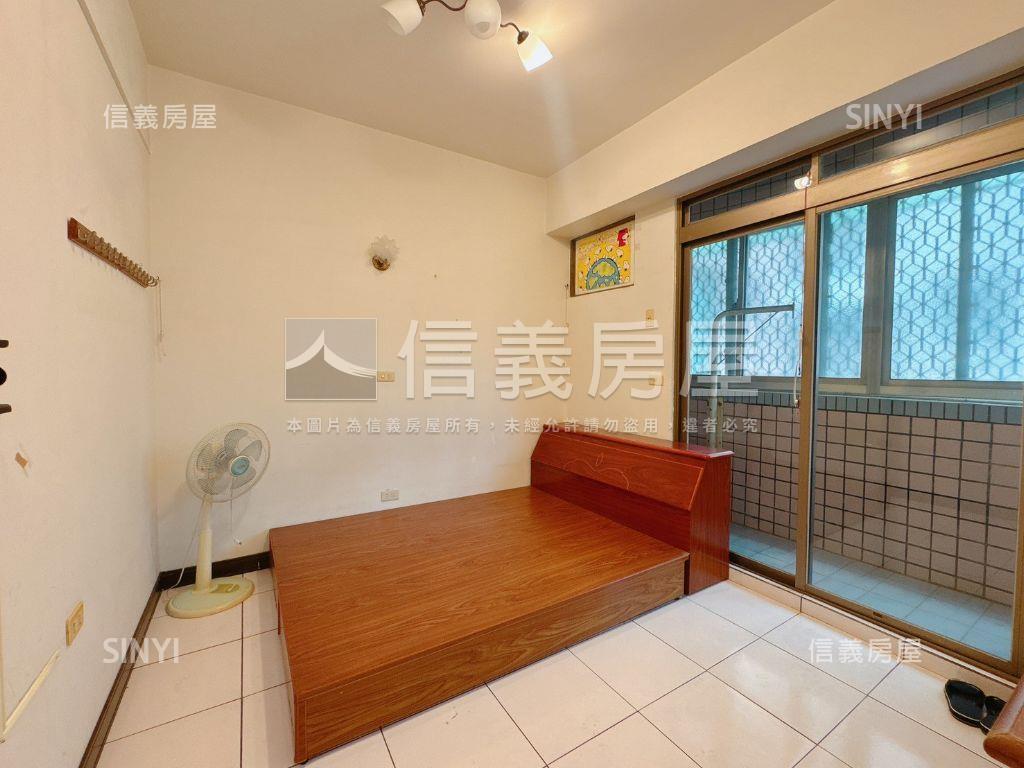 近巴克禮電梯大兩房加車位房屋室內格局與周邊環境