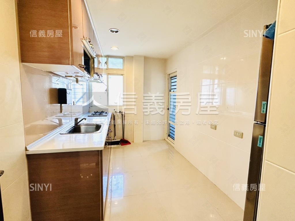 採光方正美寓房屋室內格局與周邊環境