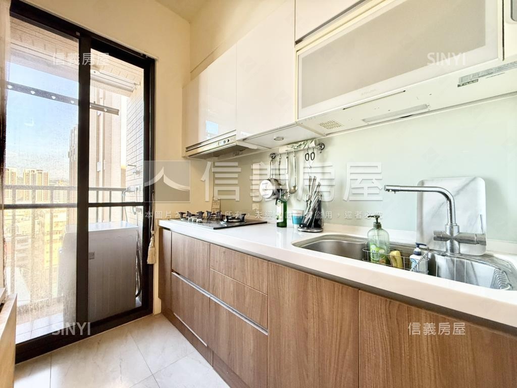 ＤＥＣＯ＋米蘭區２房平車房屋室內格局與周邊環境