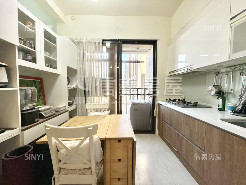 ＤＥＣＯ＋米蘭區２房平車房屋室內格局與周邊環境