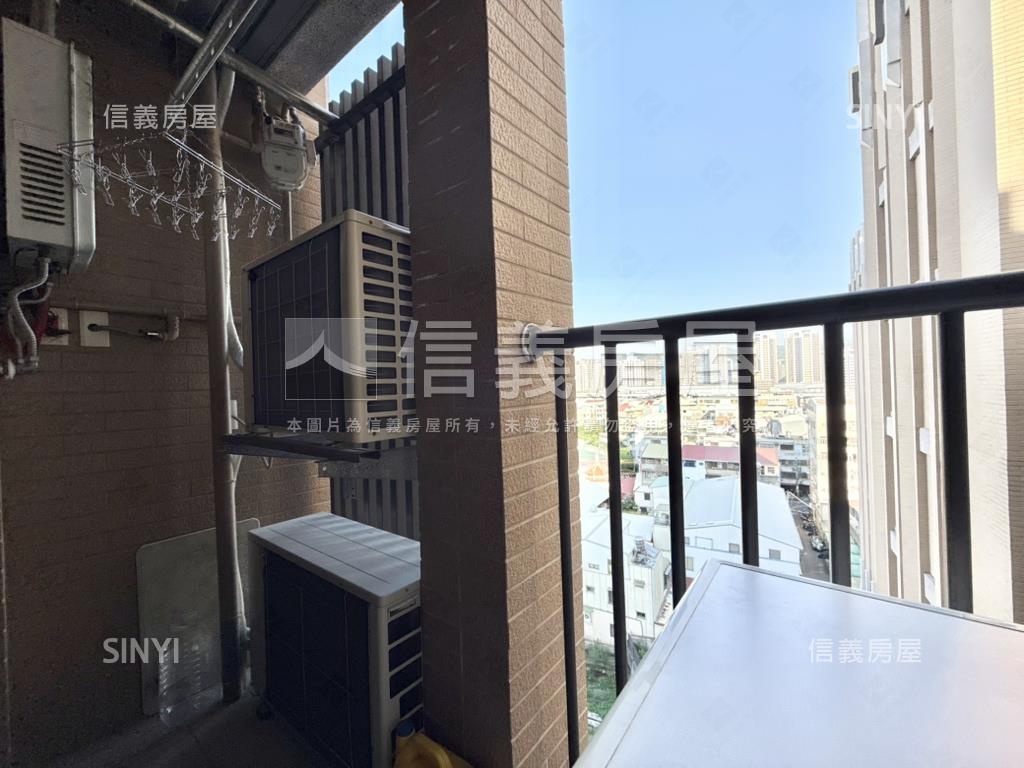 ＤＥＣＯ＋米蘭區２房平車房屋室內格局與周邊環境