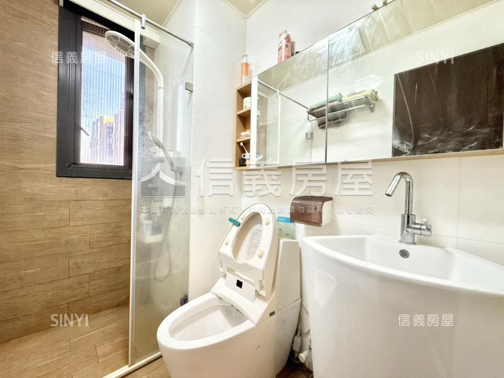 ＤＥＣＯ＋米蘭區２房平車房屋室內格局與周邊環境