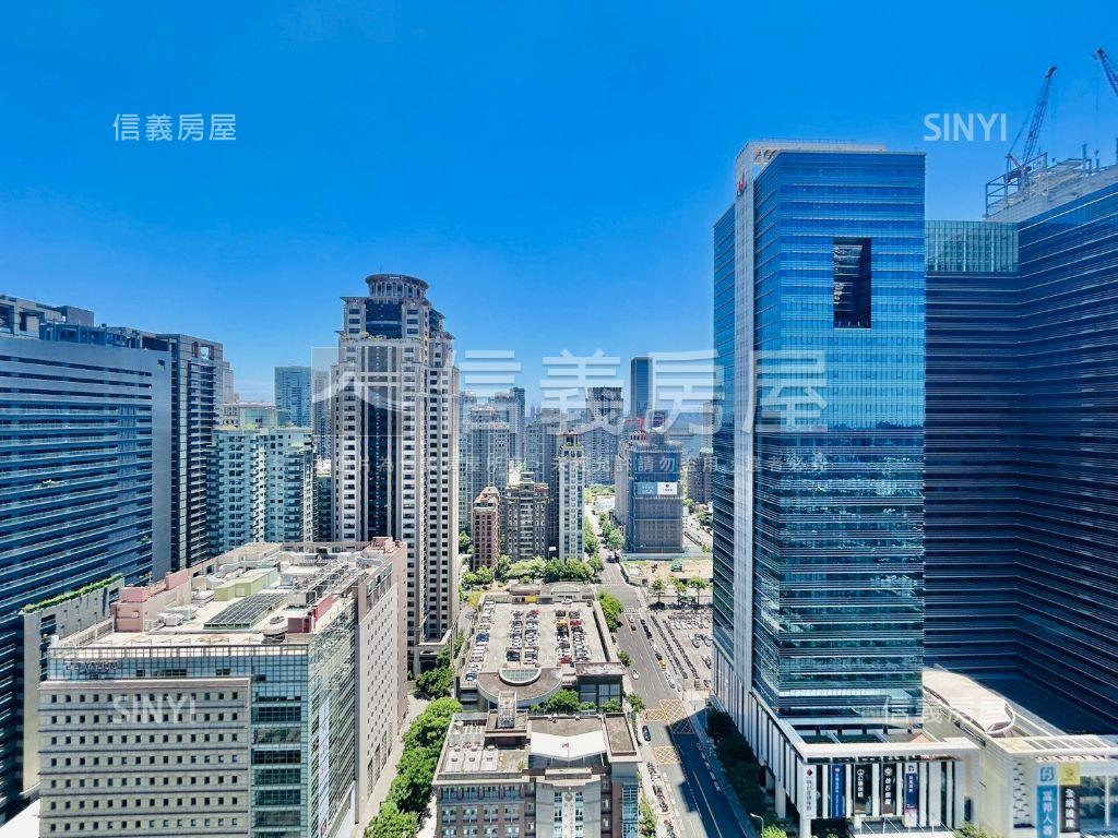 世界之匯高樓裝潢雙大平車房屋室內格局與周邊環境