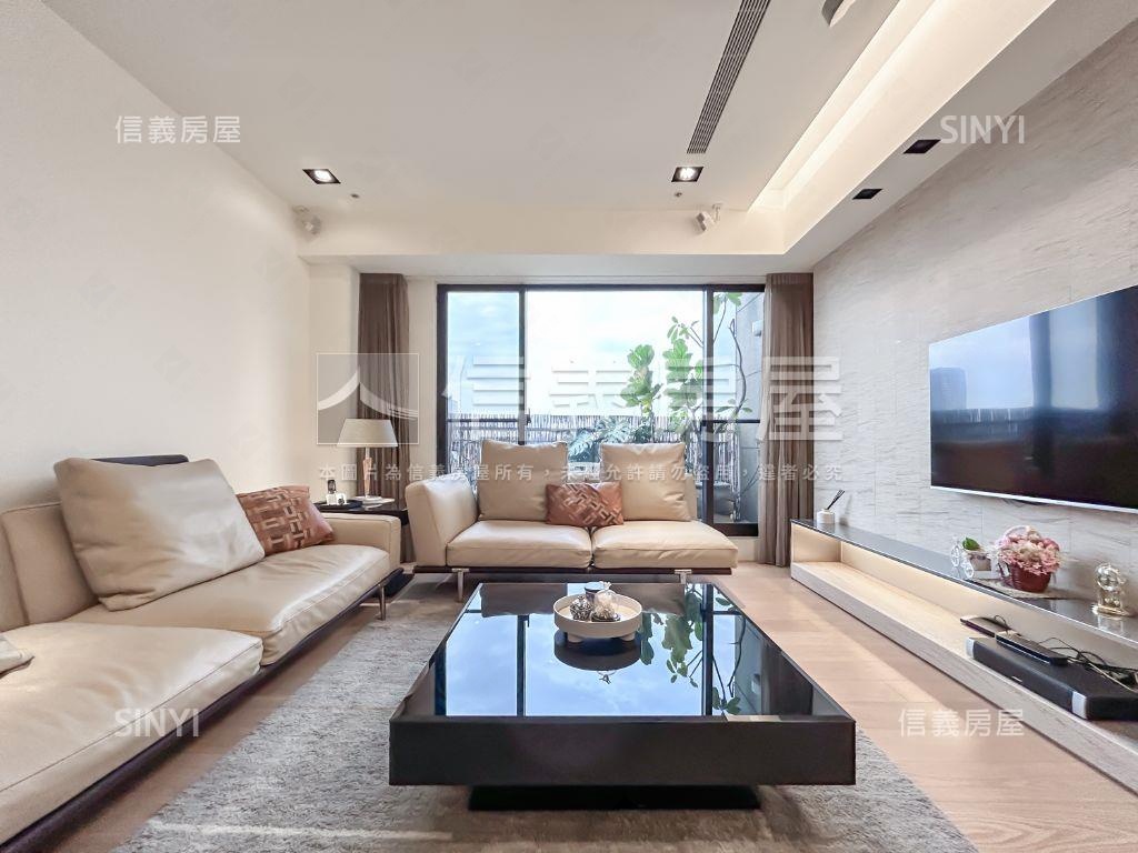 專任昇陽Ｇｒａｎｄ層峰房屋室內格局與周邊環境