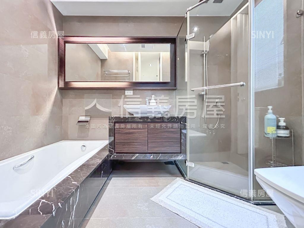 專任昇陽Ｇｒａｎｄ層峰房屋室內格局與周邊環境