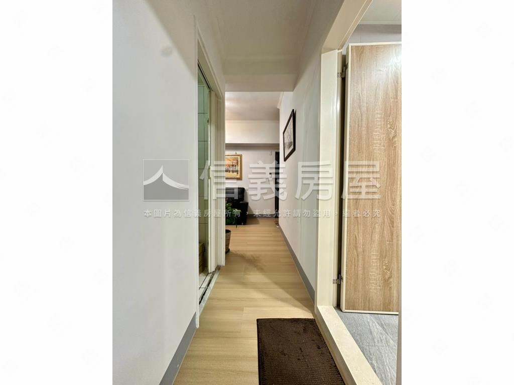 中國海。豪邸兩房房屋室內格局與周邊環境