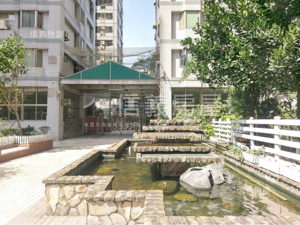 中國海。豪邸兩房房屋室內格局與周邊環境