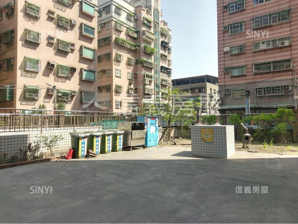 中國海。豪邸兩房房屋室內格局與周邊環境