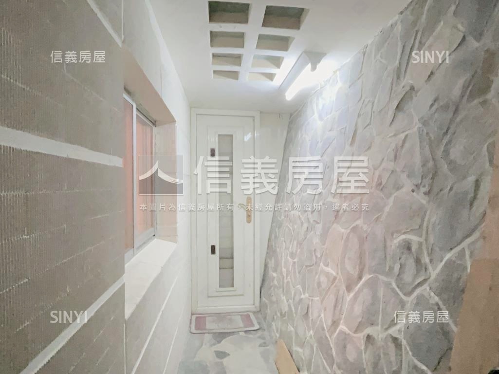 花園新城壯麗美景房屋室內格局與周邊環境