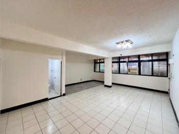 萬芳商圈成家黃金二樓