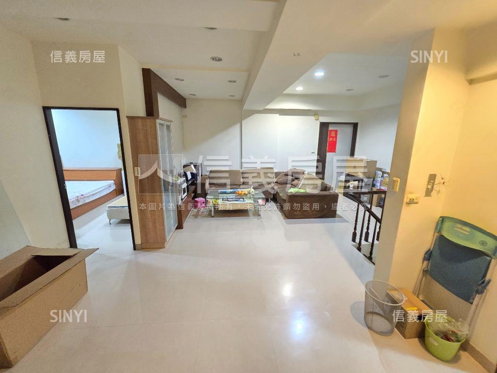 高科大．大面寬質感雙店面房屋室內格局與周邊環境