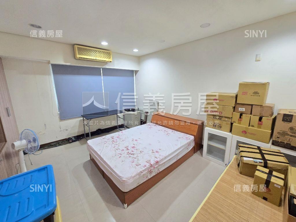 高科大．大面寬質感雙店面房屋室內格局與周邊環境