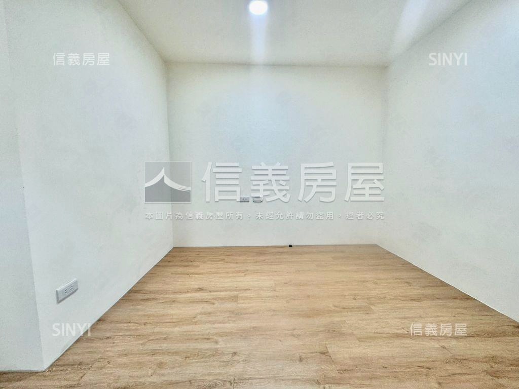 區公所捷運低總價美１樓房屋室內格局與周邊環境