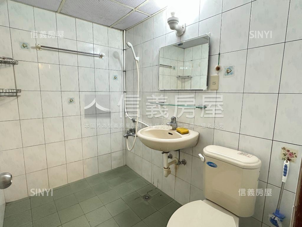 三多三星｜典雅三房房屋室內格局與周邊環境