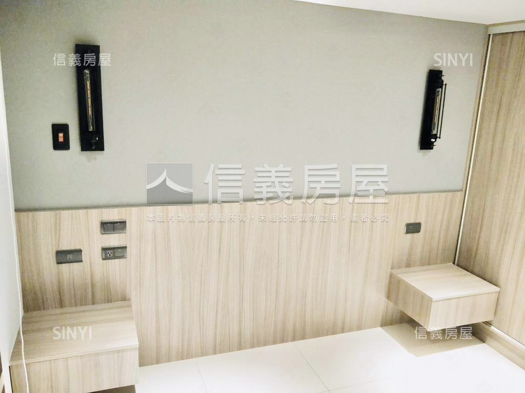 聽樹唱歌挑高大空間有車位房屋室內格局與周邊環境